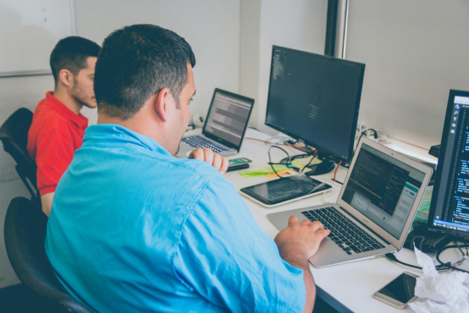 Teilnehmer während eines interaktiven 3D-Modellierungs-Webinars